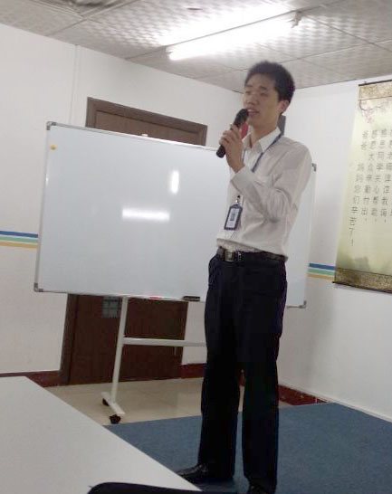 財(cái)務(wù)輕，怨何生，言語(yǔ)忍，忿自泯